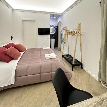 Vicki Vomero Rooms - Napoli Ngoại thất bức ảnh